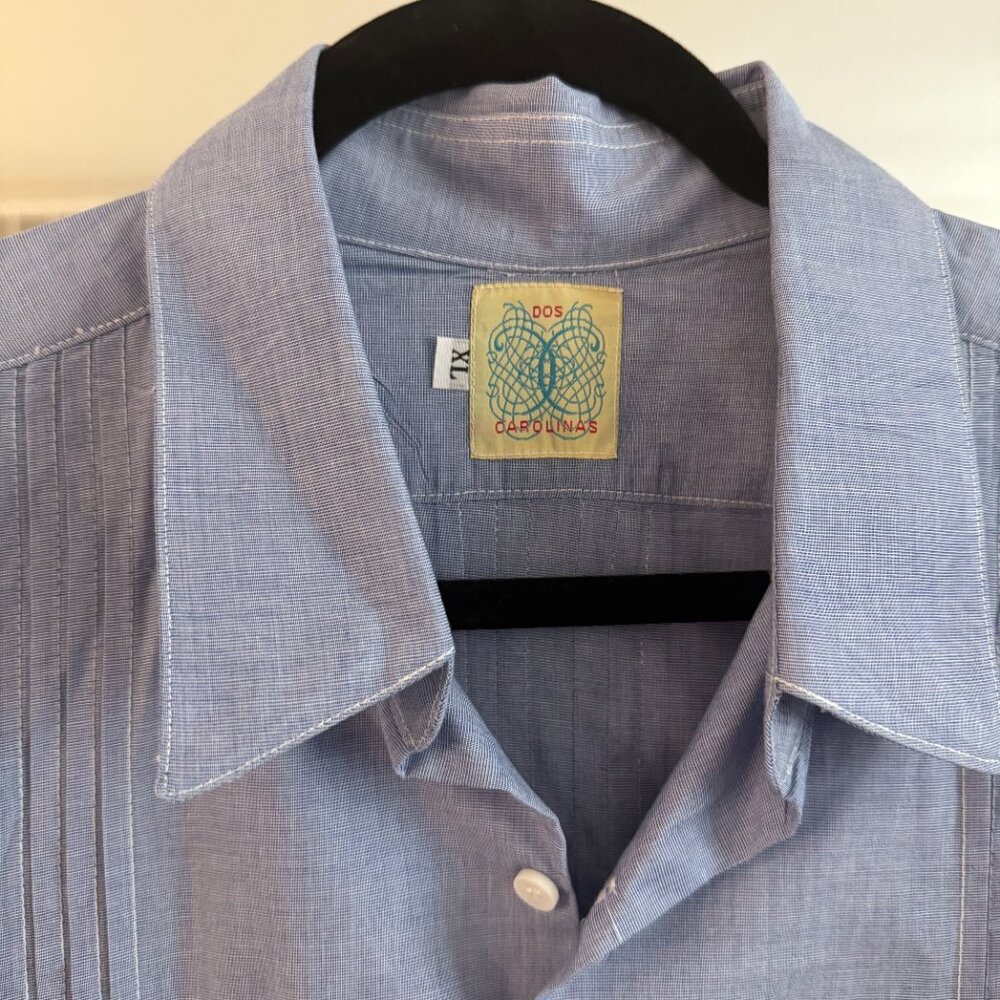 Men's Dos Carolinas Button Up Guayabera Shirt Size XL Color Blue - Picture 2 of 5